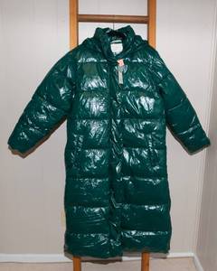 lot 31 image: A New Day Medium Water Resistant Green Hooded Full Length Puffer - New with Tags