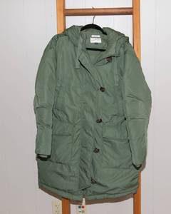 lot 56 image: Universal Thread Womens LargeLong Parka Jacket - Olive, New Without Tags