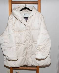 lot 78 image: Ava & Viv Womens 1X Mid-Length Puffer Jacket  Cream, New With Tags