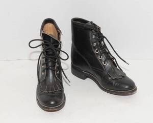 lot 8 image: Justin Junior Black Leather Cowboy Boots  Youth Size 13.5 D