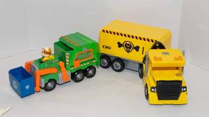 lot 21 image: Paw Patrol 2-in-1 Rubble X & Rockys Reuse It Deluxe Truck  Lot of 2 Vehicles