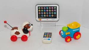 lot 30 image: Fisher-Price Toys  Set of 4 Pieces
