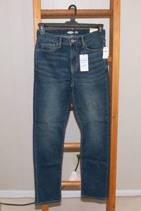 lot 59 image: Old Navy New with Tags  size 16 Skinny Boys Jeans