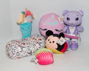 lot 60 image: Set of 6 Brand New Stuffed Animals  NWT, Includes Mickey Mouse Tsum Tsum