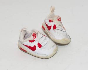 lot 76 image: Nike Air Max 90 Crib CB Bootie Shoes size 1C WhiteHyper Red Baby Sneakers