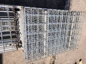 lot 61 image: Pallet rack wire shelving