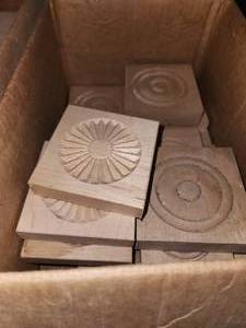 lot 80 image: 6 boxes rosettes trim peices