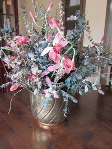 lot 70 image: 2 gorgeous Floral arrangement decor pieces silk flowers and eucalyptus in brass planter And Long Oval brass planter  with floral