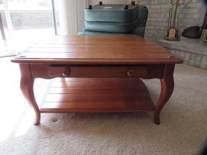 lot 62 image: Vintage Large Square wood Coffee table with lower shelf