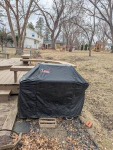 lot 69 image: Weber Grill with fold out  prep-arm and cover