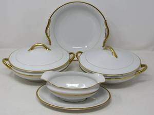 lot 78 image: 4 Noritake Fine China Serving Pieces  The Chaumont