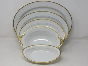 lot 79 image: Noritake Fine china group of 5 pieces 3 serving platters and large and small oval dish with handles