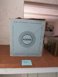 lot 87 image: Kodak carousel projector (vintage) 600 with instructions, original box and cord