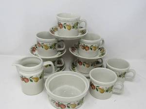 lot 99 image: Wedgewood oven to table  14 pc