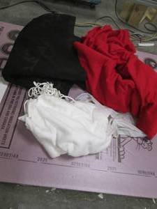 lot 47 image: Lot of assorted sizecolor felt fab...