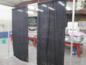 lot 61 image: Large adjustable backdrop with pole...