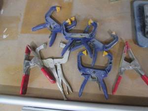 lot 67 image: Lot of manual grip squeeze clamps p...