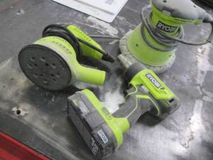 lot 93 image: Ryobi Buffer, disc sander and 18v c...