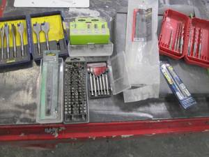 Guillotine paper cutter, Ryobi rout...