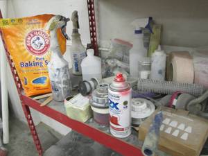 lot 127 image: Misc painting supplies and accessor...