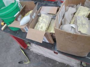 lot 155 image: Lot of assorted decorative crafting...