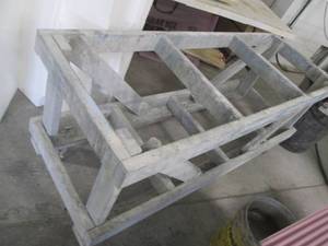 lot 173 image: Heavy duty hardwood rolling shop su...