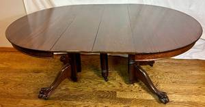 lot 36 image: Antique Oak Claw Foot Dining Room Table with Two Leaves