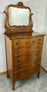 lot 14 image: Antique Full Serpentine Quarter Cut Oak Highboy Dresser cir.1900