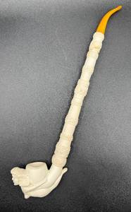 lot 40 image: Turkish Carved Meerschaum Churchwarden Figural Pipe