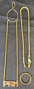 lot 7 image: 14K Gold Pieces