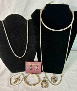 lot 115 image: Premier Designs Silver Toned Jewelry Collection