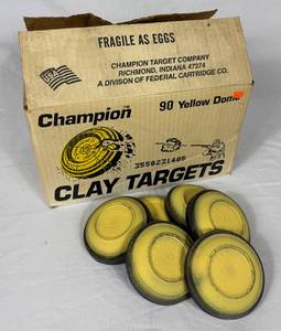 lot 167 image: Champion Yellow Dome Clay Targets