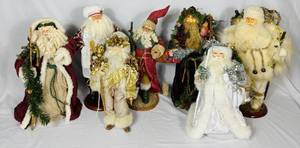 lot 147 image: Collection of Santas