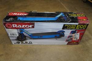 Razor Power Core E95 Electric Hub Motor Scooter Ages 8+