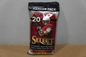 lot 33 image: 2021 Panini Select Football Card Hanger Pack
