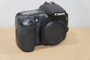 lot 41 image: Canon EOS 20D Digital SLR Camera