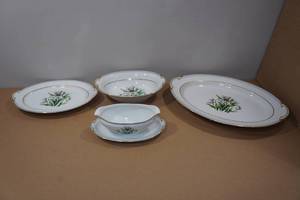 lot 131 image: Citadel China Ashworth 5-Piece Service Set