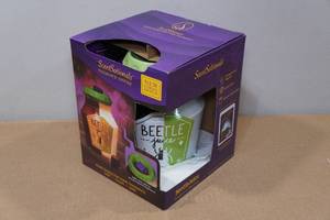 lot 132 image: ScentSationals Beetle Juice Fragrance Wax Warmer