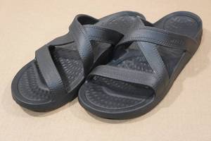 lot 168A image: Nuusole Womens Hailey Rubber Slides - Size 9
