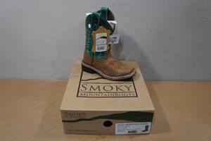lot 185 image: Smoky Mountain Boots - Childs Size 10