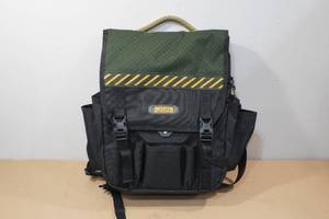lot 187 image: Duluth Trading Heavy Duty Multi-Purpose Pack