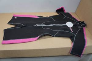 lot 215 image: Cressi Lido Womens 2mm Wetsuit - L4, Pink