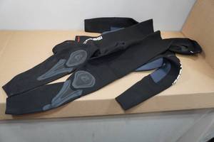 lot 216 image: Cressi Apnea 3.5mm 2-Piece Wet Suit - M3