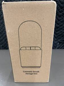 lot 16 image: Cosmetic Brush Storage Box in Original Packaging