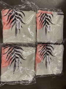 lot 98 image: Set of 4 Floral Pillow Covers sets