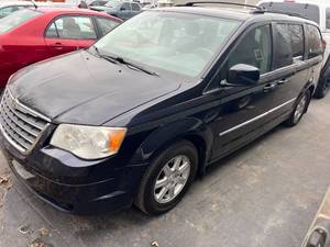 2010 Chrysler Town & Country Touring