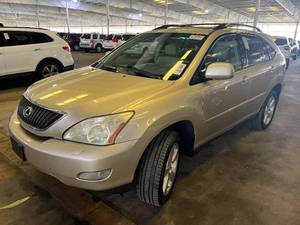 lot 15 image: 2005 Lexus RX 330 AWD