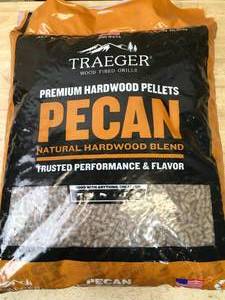 lot 52 image: Traeger Premium Hardwood Pellets Pecan Natural Hardwood Blend
