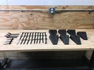 lot 141 image: Lot of Wrenches and Other Items