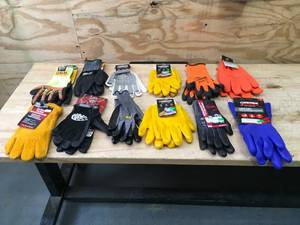 lot 192 image: Assorted Work Gloves